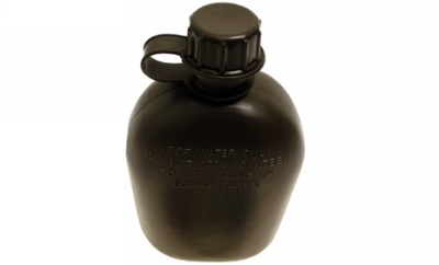 Abbildung: US Feldflasche 1 Qt. Kunststoff ohne Hülle BPA-frei oliv